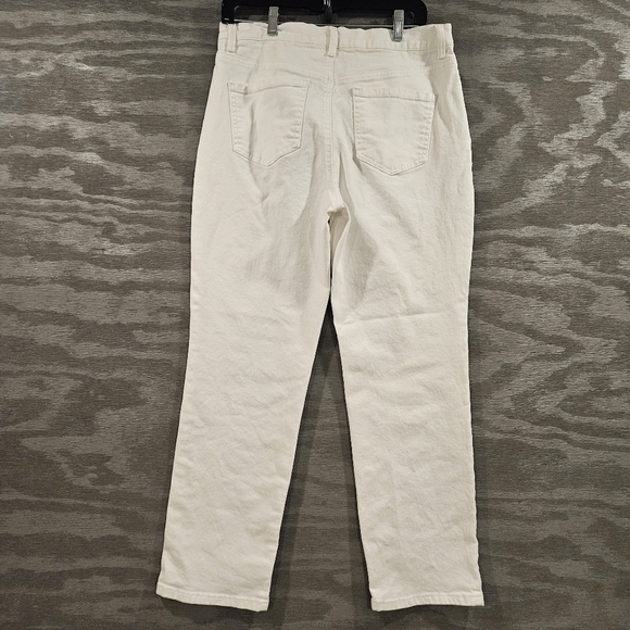 Gloria Vanderbilt NWOT 10 White Amanda Hi Rise Straight Leg Summer Stretch Jean - Picture 2 of 12